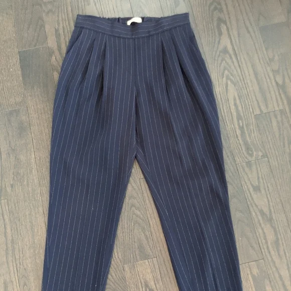Babaton Aritzia Navy Cream Pinstripe Cropped Trousers Size 4 - Picture 2 of 10